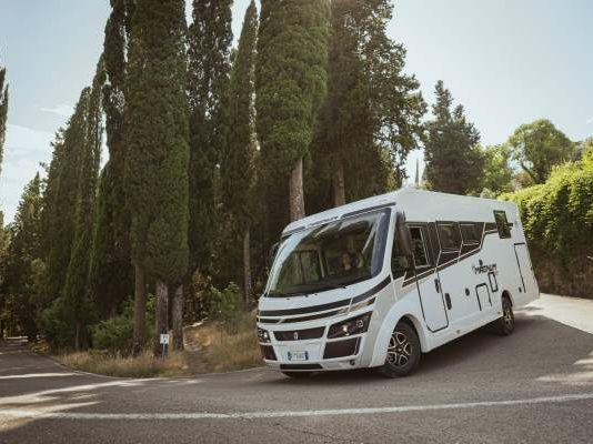 Clujul devine capitala vacanțelor pe roți: autorulote de peste 2,5 milioane de euro la ediția din acest an a evenimentului Ardealul pe Roți